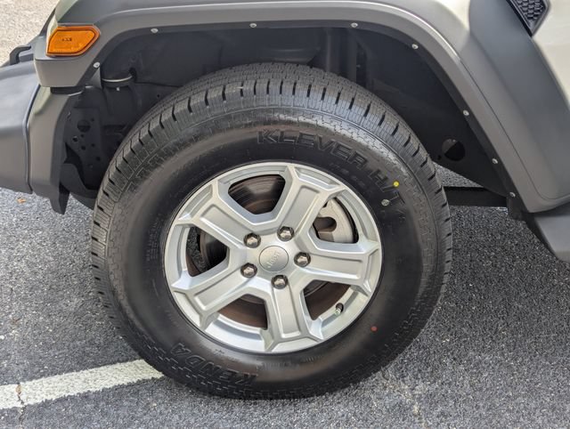 Used 2022 Jeep Wrangler Unlimited Sport AWD/4WD image 39