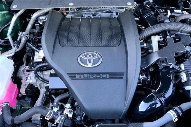 Certified 2023 Toyota Highlander L image 31