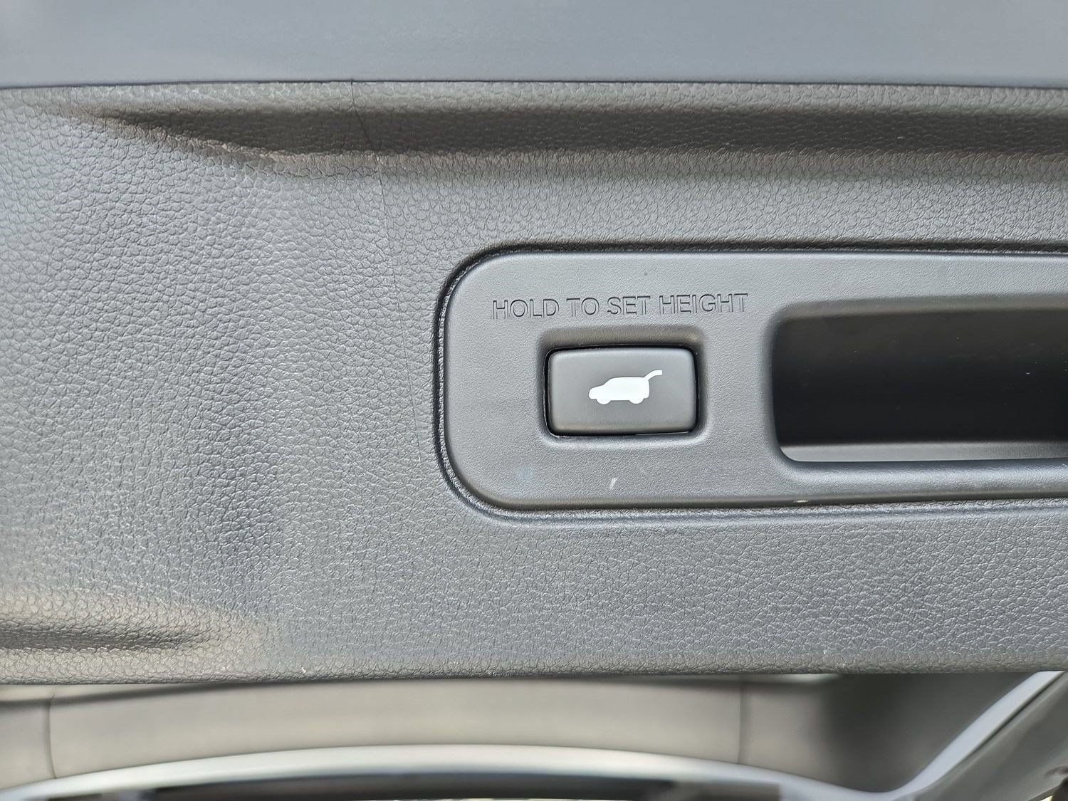 Used 2025 Honda Pilot Black Edition image 33