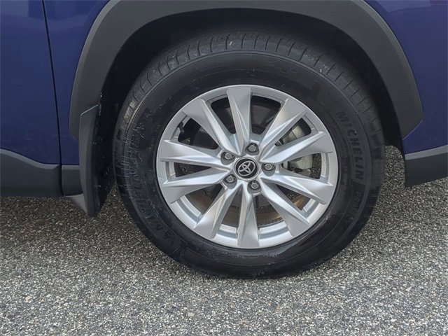 Certified 2024 Toyota Corolla Cross LE image 11