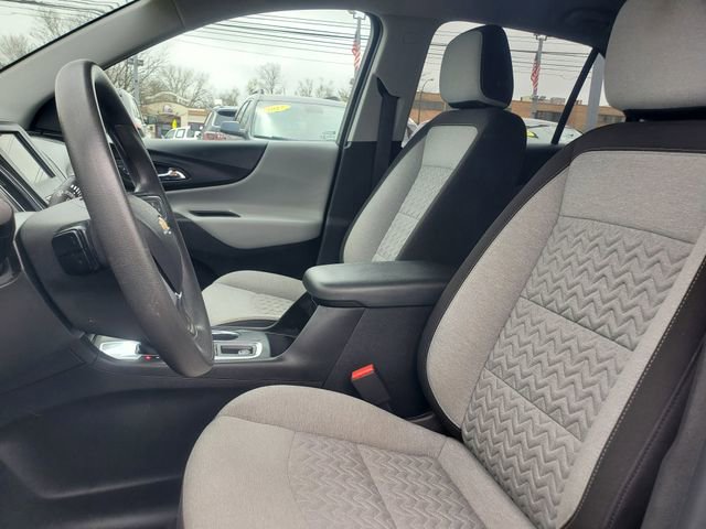 Used 2022 Chevrolet Equinox LS w/ LS Convenience Package image 11