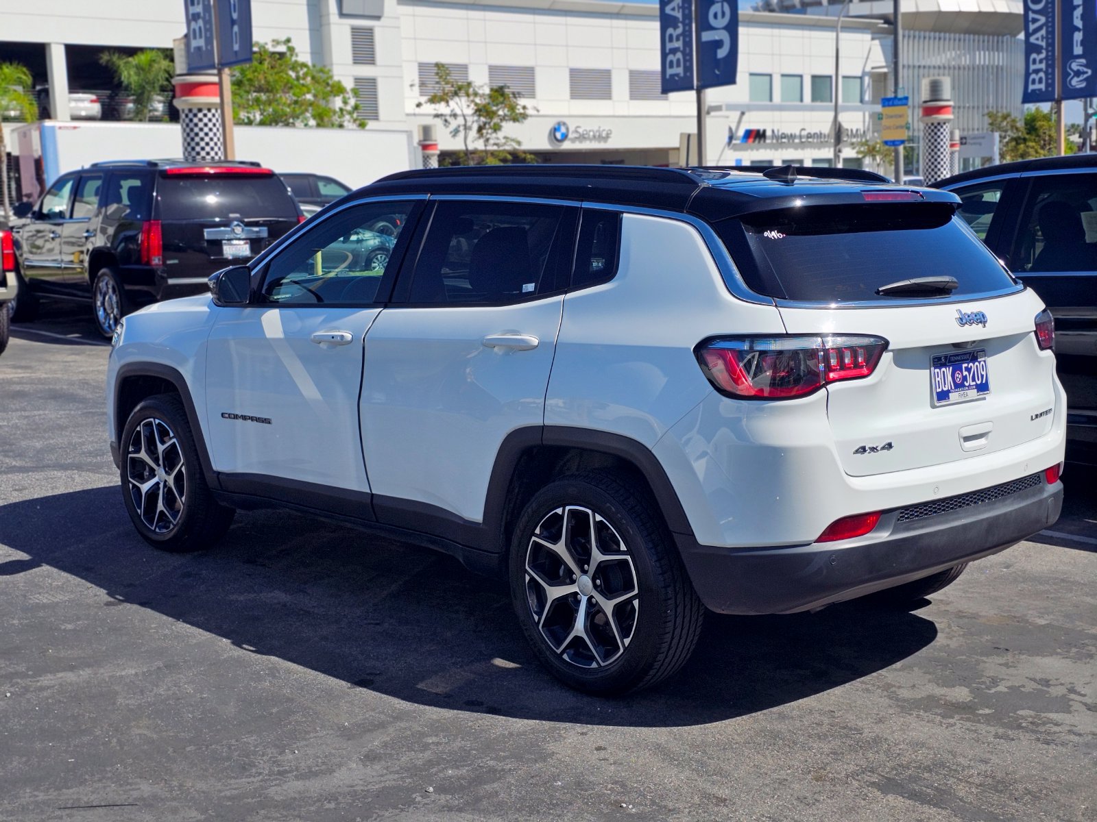 Used 2024 Jeep Compass Limited AWD/4WD image 6