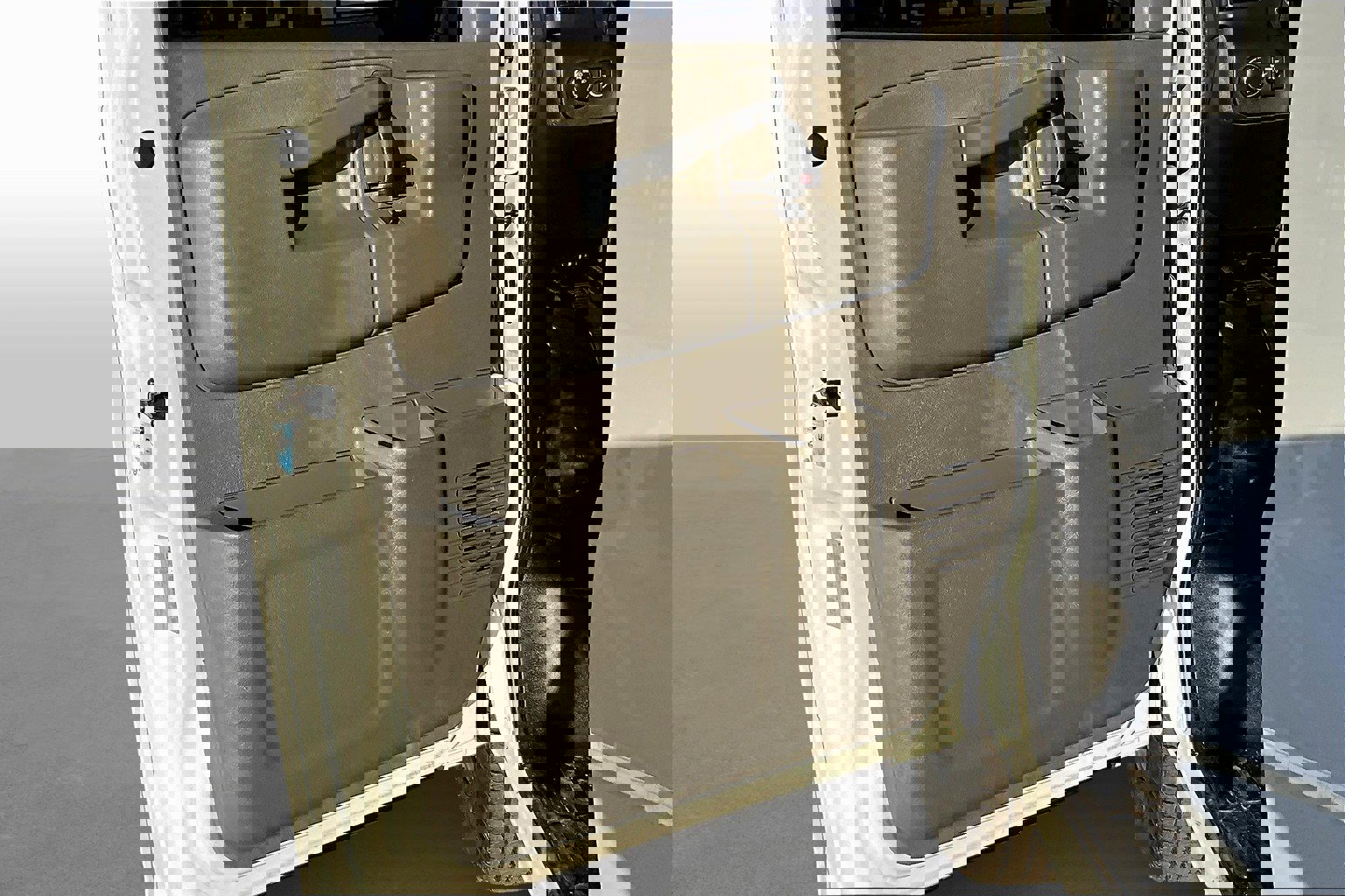 Used 2016 Chevrolet Express 2500 image 15