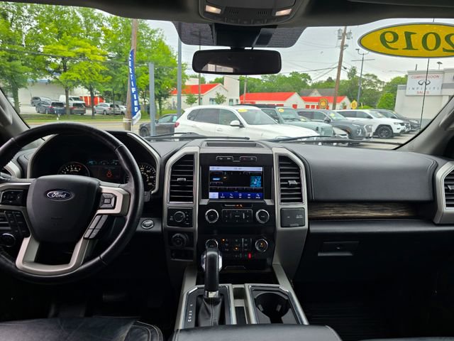 Used 2019 Ford F150 Lariat w/ Equipment Group 501A Mid AWD/4WD image 3