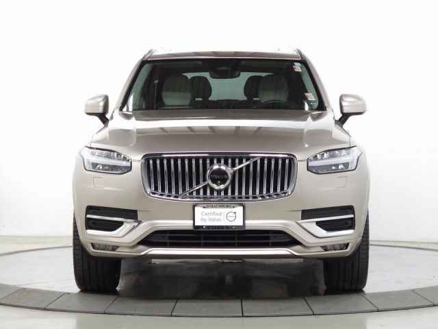 Certified 2024 Volvo XC90 B6 Ultimate w/ Protection Package Premier image 2