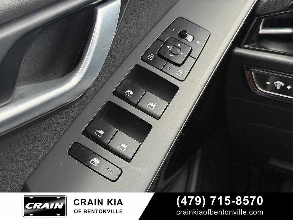 Certified 2024 Kia Niro Wind FWD image 10