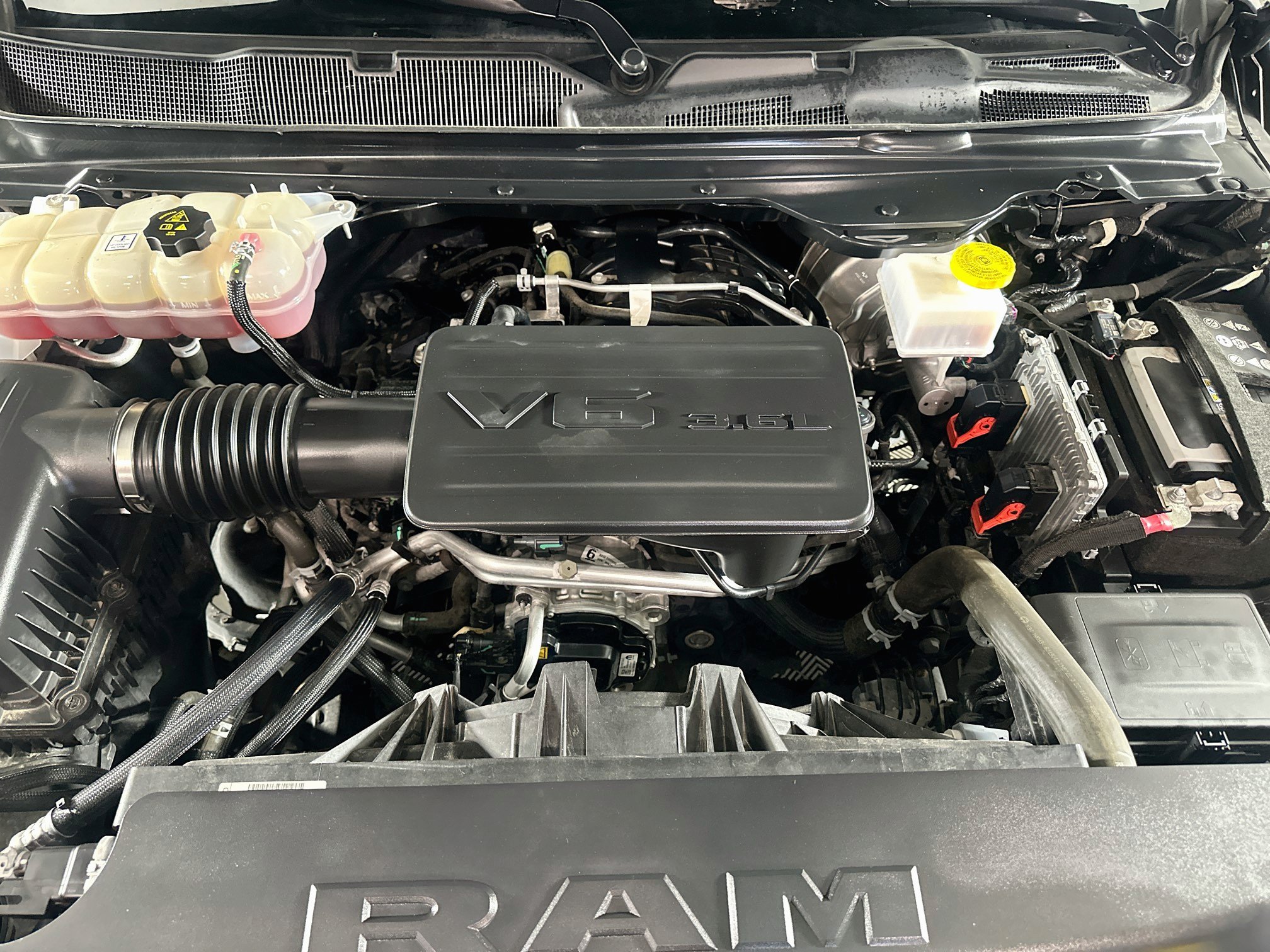 Used 2024 RAM 1500 Big Horn AWD/4WD image 31