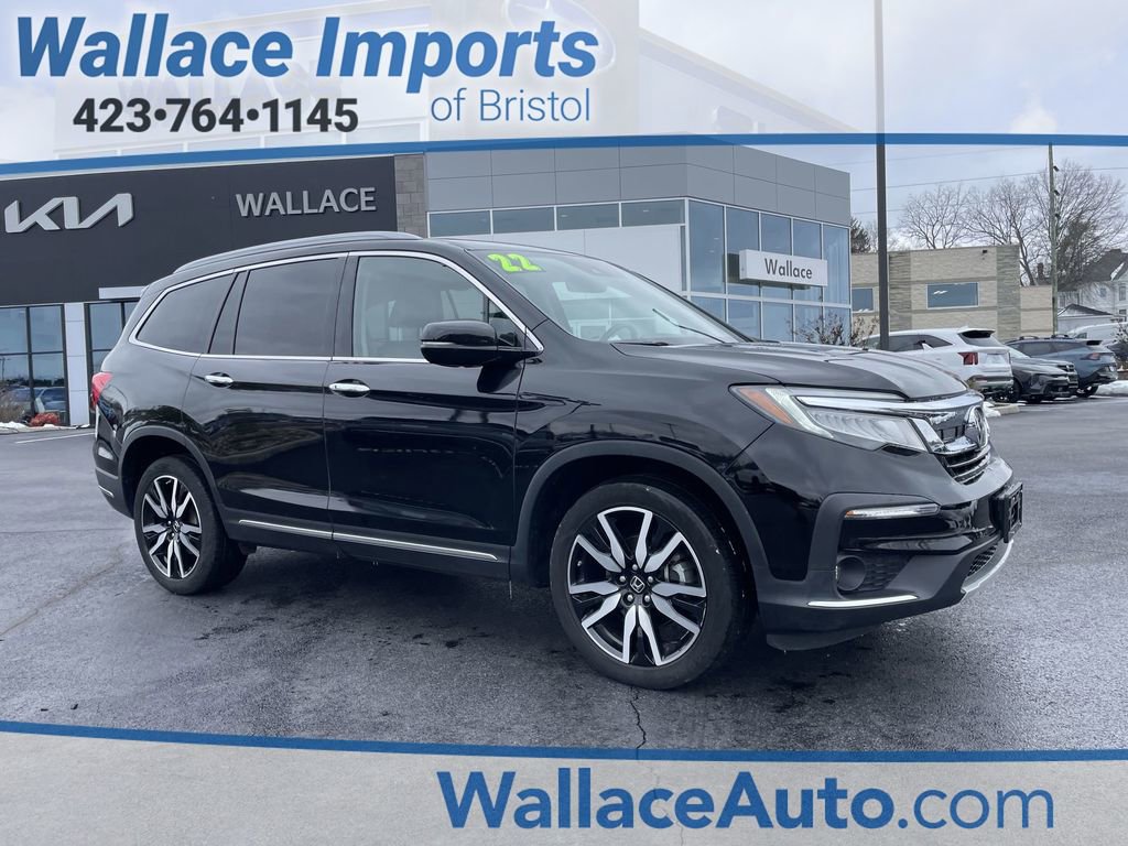 Used 2022 Honda Pilot Touring image 1