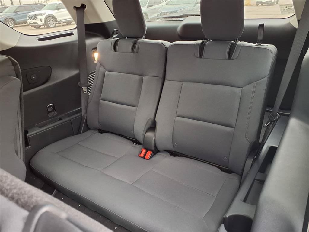 New 2026 Ford Explorer Active RWD image 20
