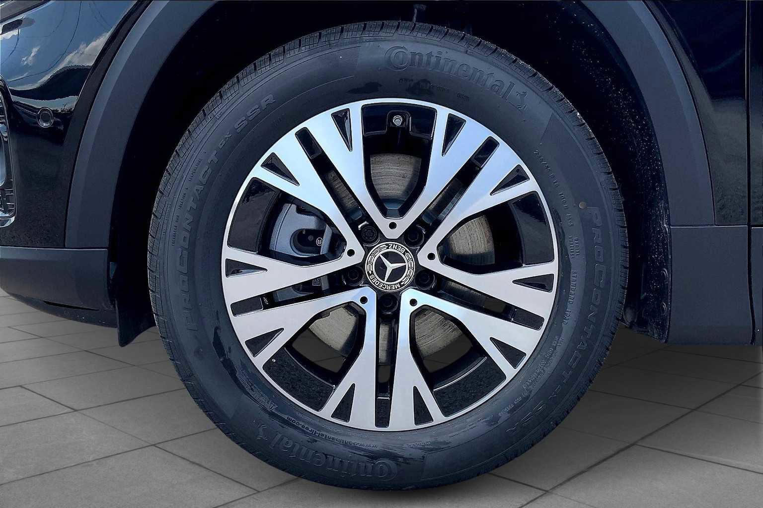 New 2025 Mercedes-Benz GLB 250 image 21