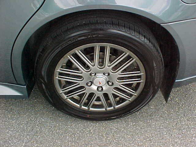 Used 2007 Pontiac Grand Prix GT w/ Special Edition Package FWD image 7