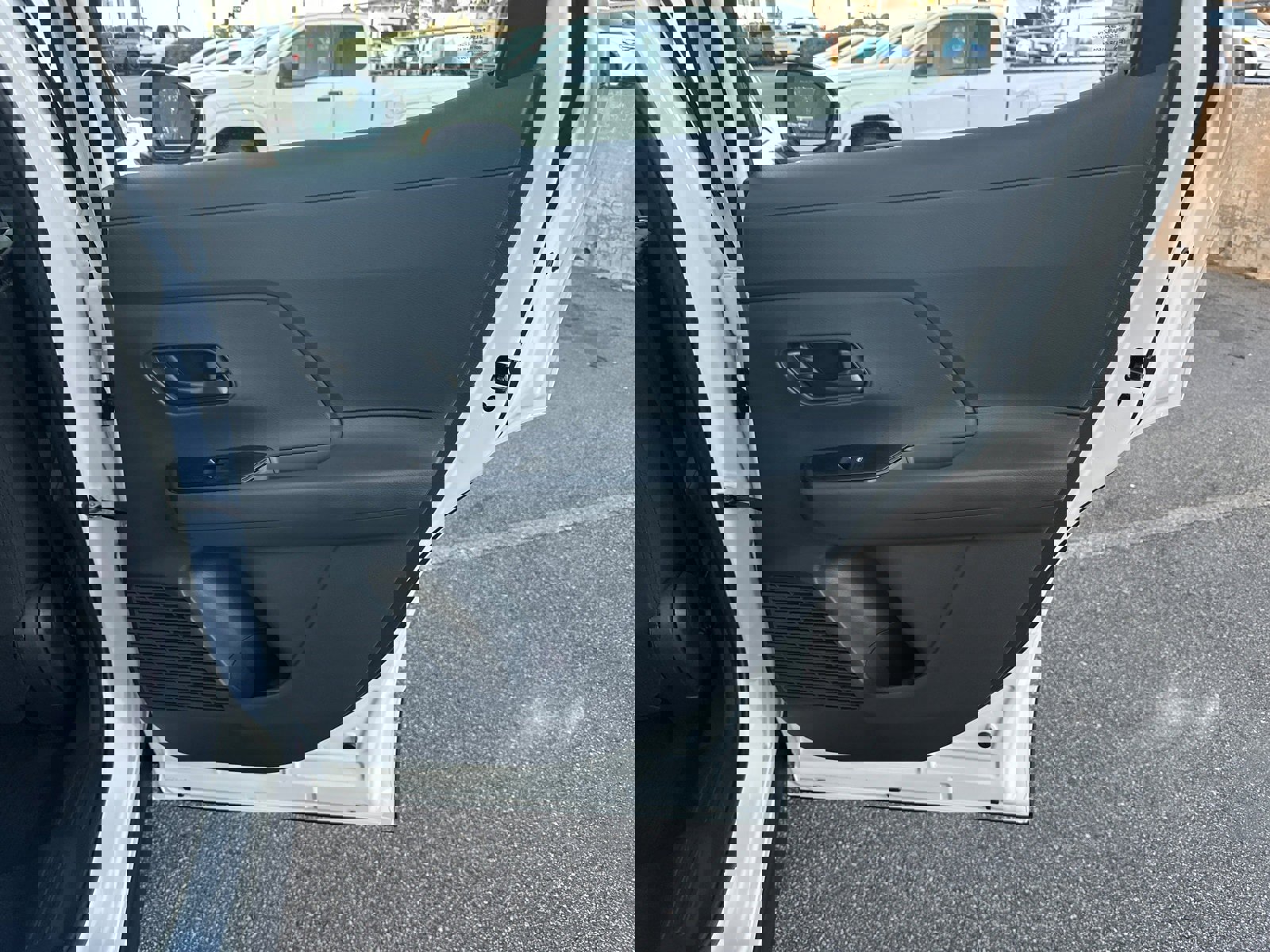 New 2026 Nissan Kicks S image 16