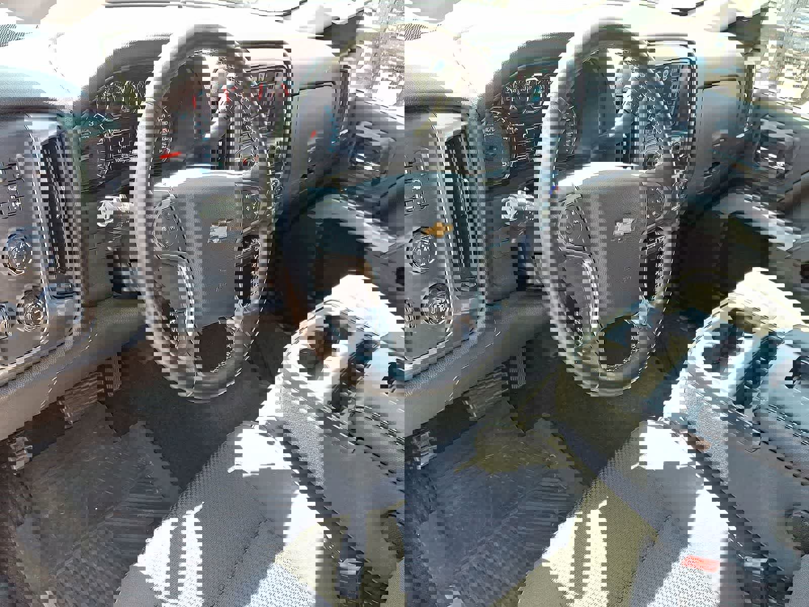 Used 2016 Chevrolet Silverado 2500 LT w/ LT Convenience Package image 16