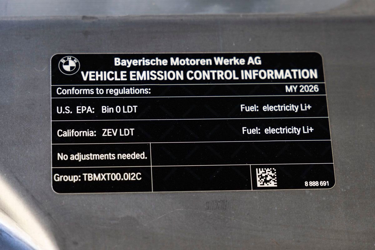 New 2026 BMW iX M70 image 35