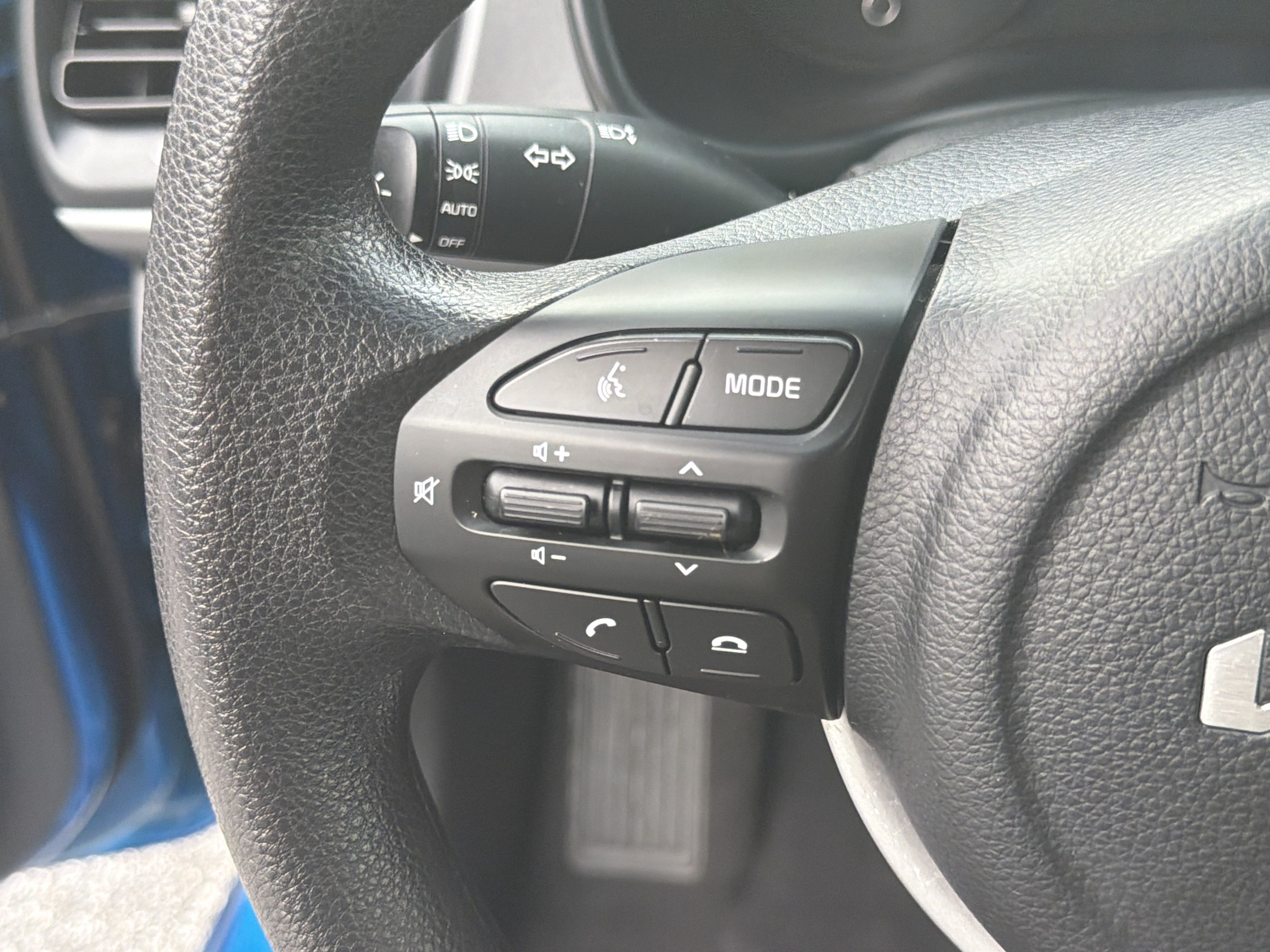 Used 2023 Kia Rio S FWD image 29