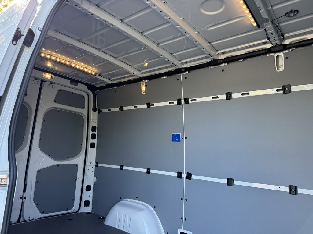 Used 2024 Mercedes-Benz Sprinter 144 Cargo image 8