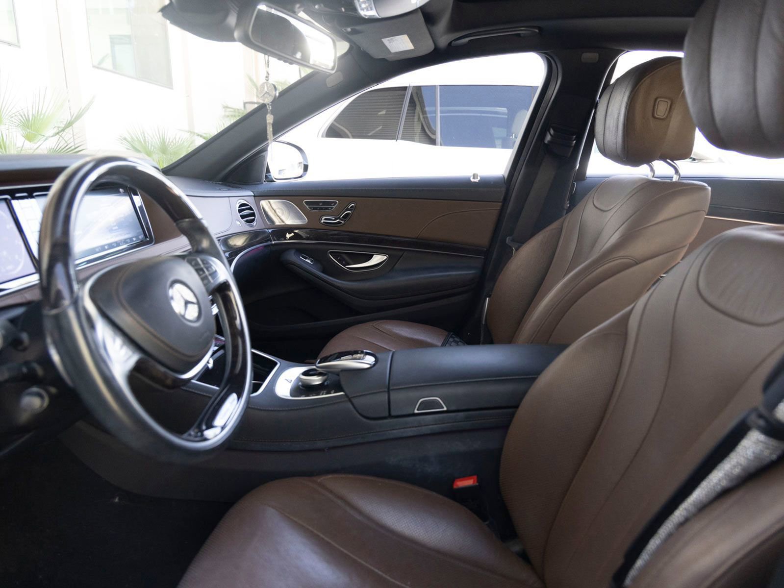 Used 2017 Mercedes-Benz S 550 Sedan image 14