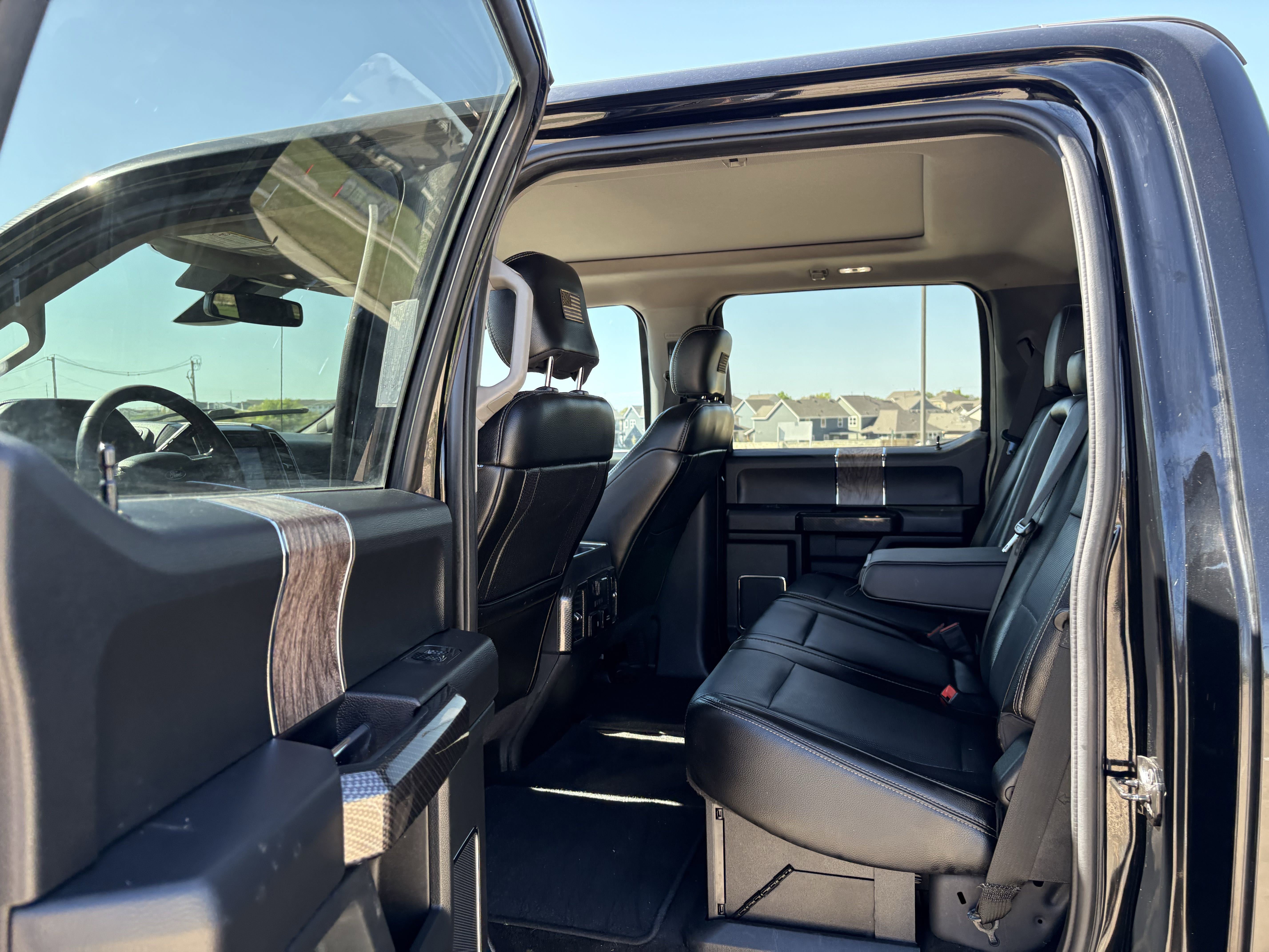 Used 2018 Ford F250 Lariat w/ Lariat Ultimate Package image 13