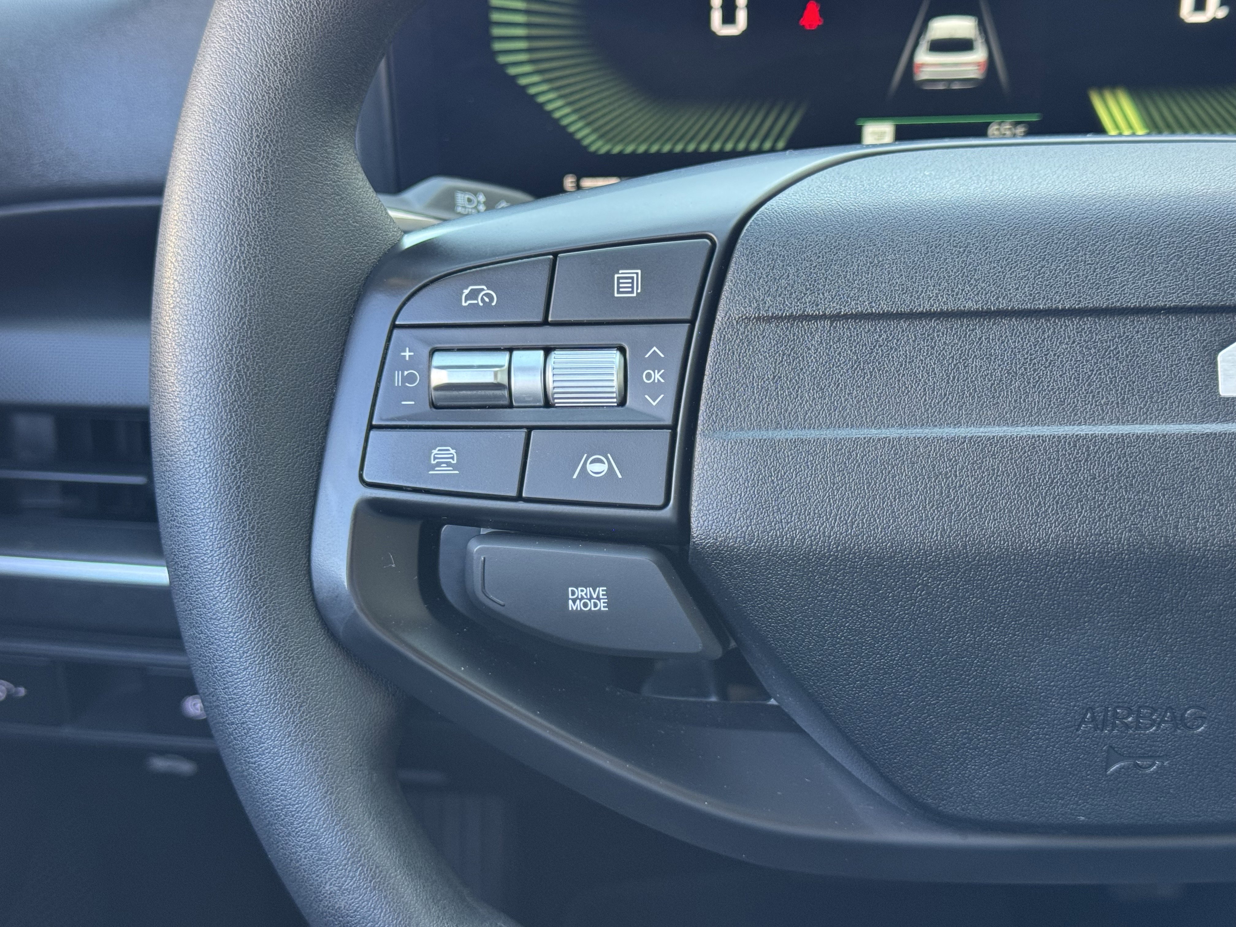 Used 2025 Kia K4 FWD image 31