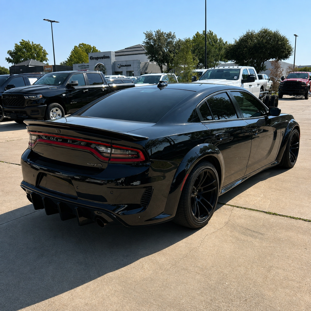 Used 2022 Dodge Charger SRT Hellcat w/ Harman/Kardon Audio Group RWD image 4