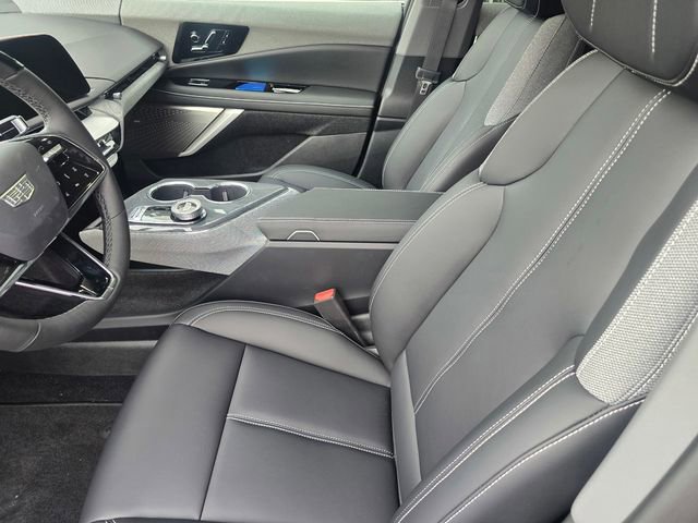 New 2026 Cadillac Optiq Luxury 1 RWD image 20