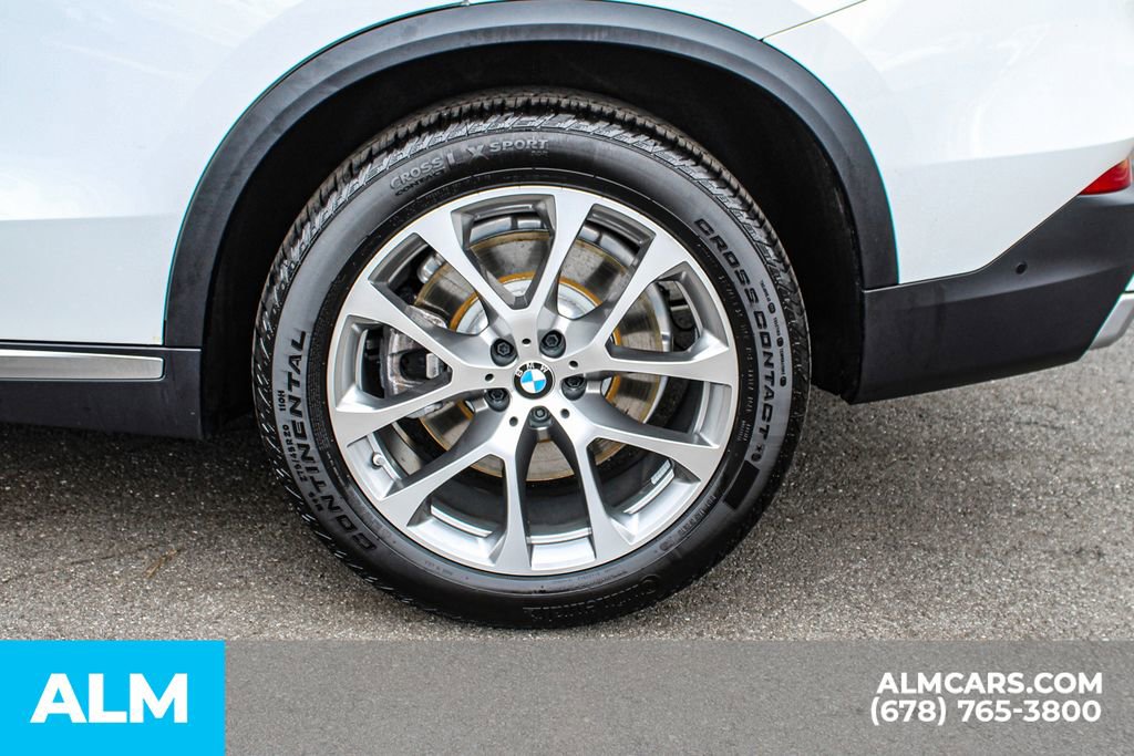 Used 2026 BMW X5 xDrive50e w/ Executive Package image 16