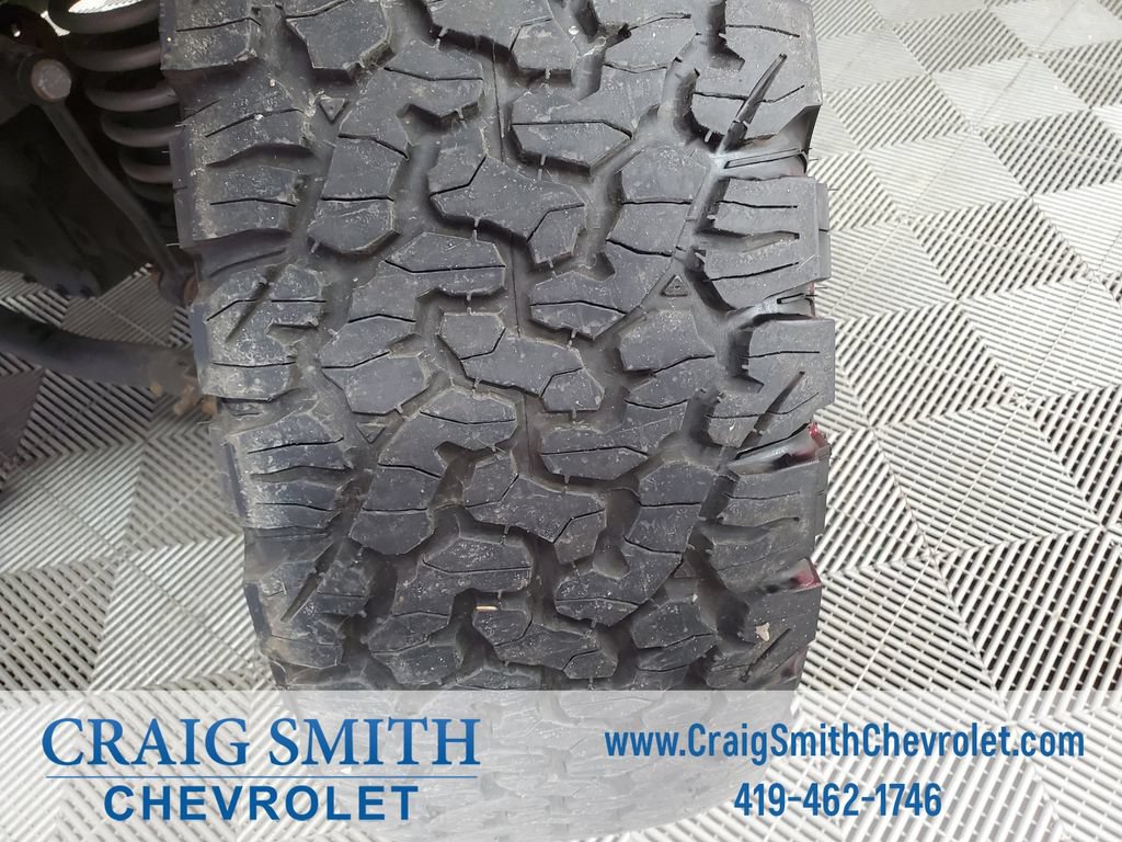 Used 2019 Jeep Wrangler Unlimited Sahara w/ Cold Weather Group AWD/4WD image 32