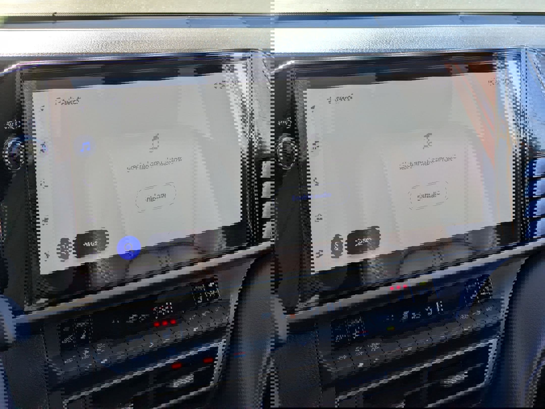 Used 2025 Toyota Camry image 20