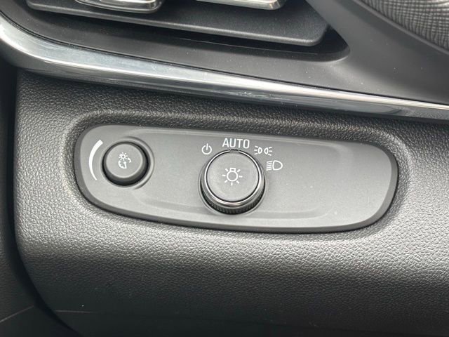 Certified 2024 Buick Envista Preferred w/ Convenience I Package image 24