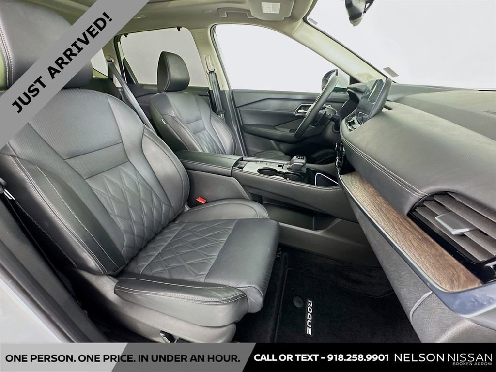 Certified 2025 Nissan Rogue Platinum w/ Platinum Premium Package image 30