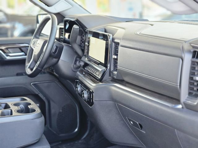 Used 2024 Chevrolet Silverado 1500 LT image 14