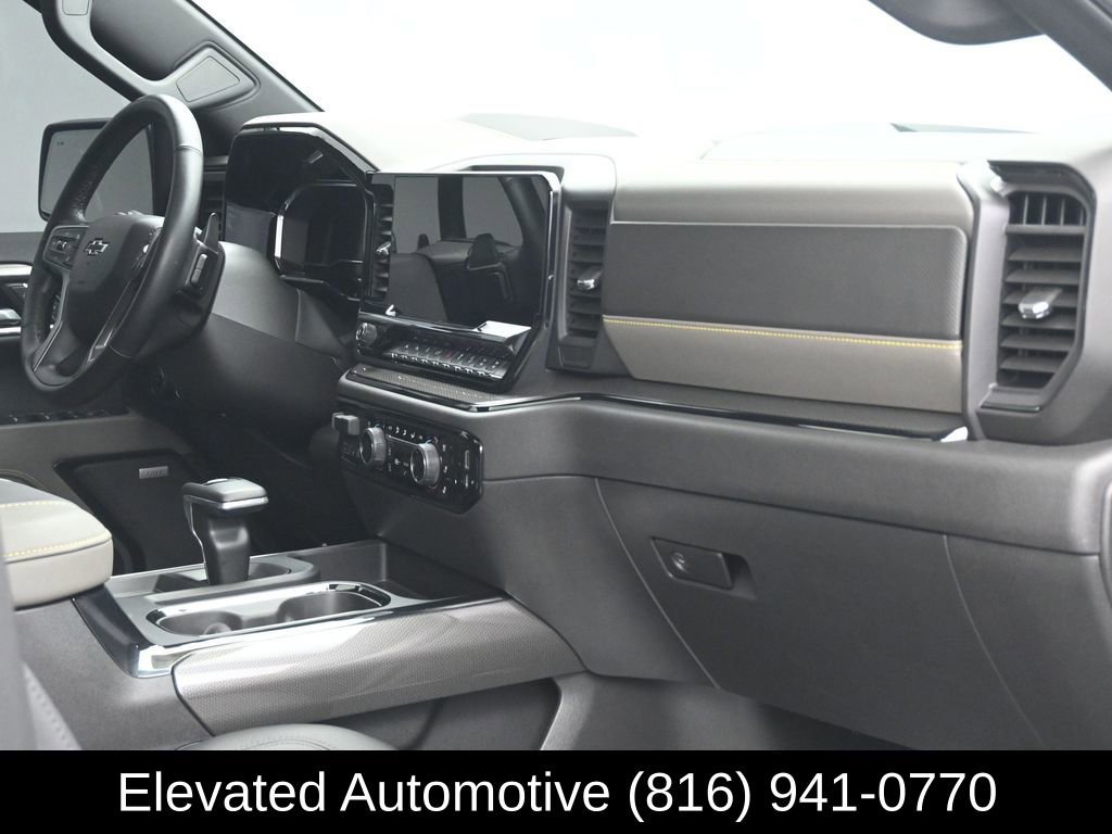 Used 2025 Chevrolet Silverado 1500 ZR2 w/ Technology Package image 6