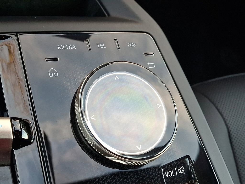 Used 2024 BMW iX xDrive50 w/ Sport Package image 19
