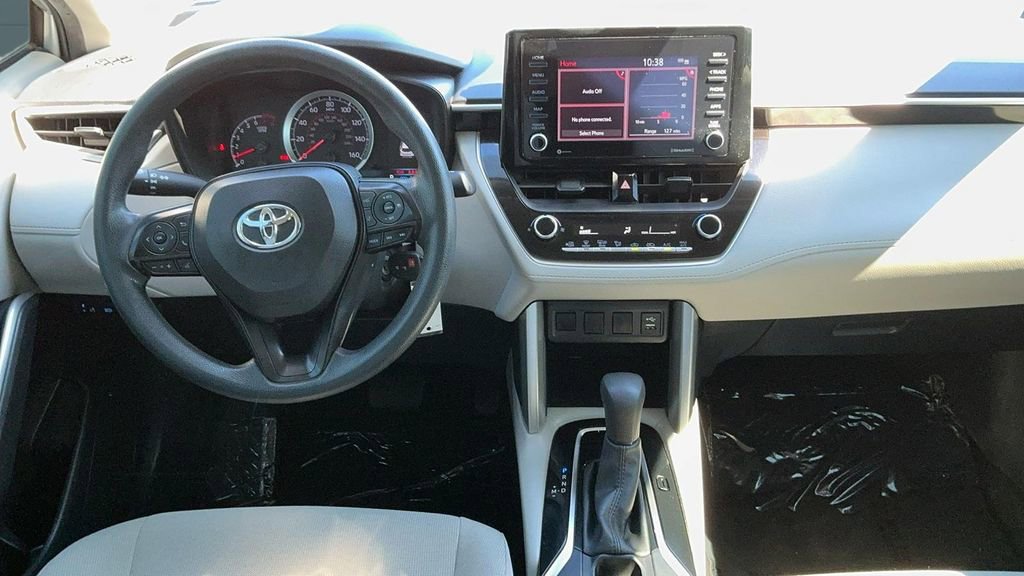 Used 2022 Toyota Corolla Cross L image 20