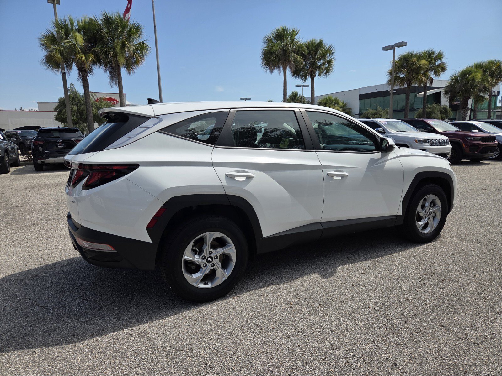 Used 2024 Hyundai Tucson SE AWD/4WD image 12