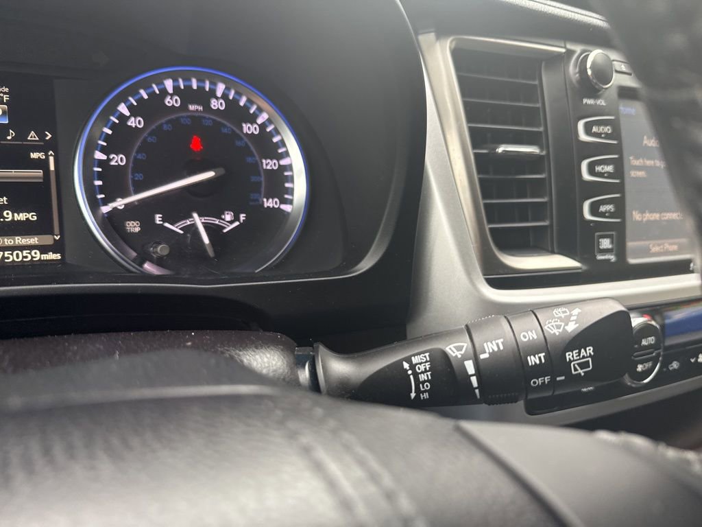 Used 2016 Toyota Highlander Limited image 63