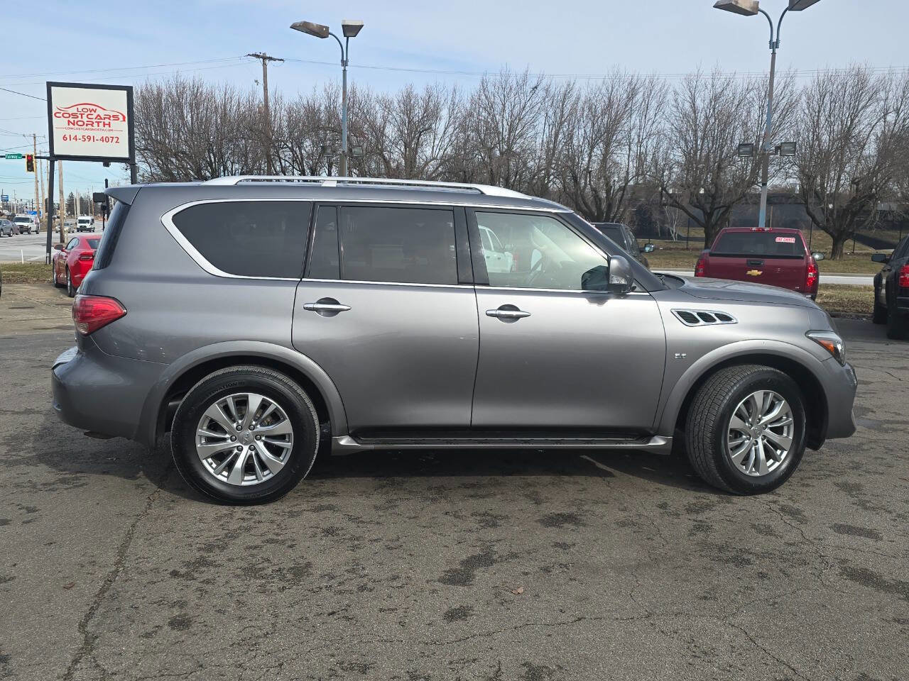 Used 2017 INFINITI QX80 4WD w/ Driver Assistance Package image 4