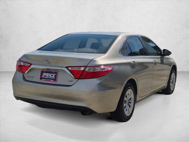 Used 2017 Toyota Camry LE FWD image 5