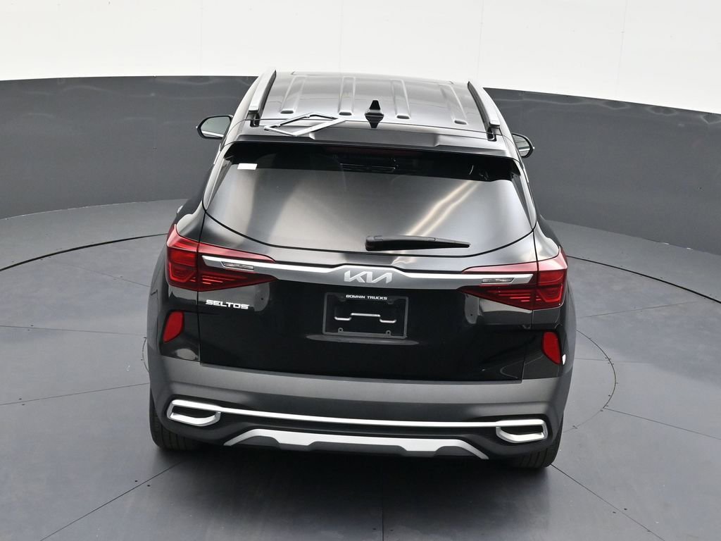 Used 2023 Kia Seltos EX image 16