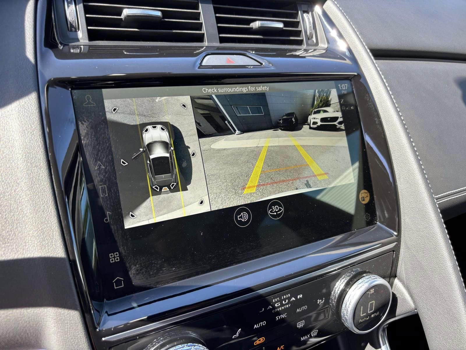 Used 2024 Jaguar E-PACE R-Dynamic SE image 19