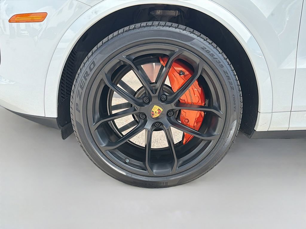 Used 2020 Porsche Cayenne Turbo image 49