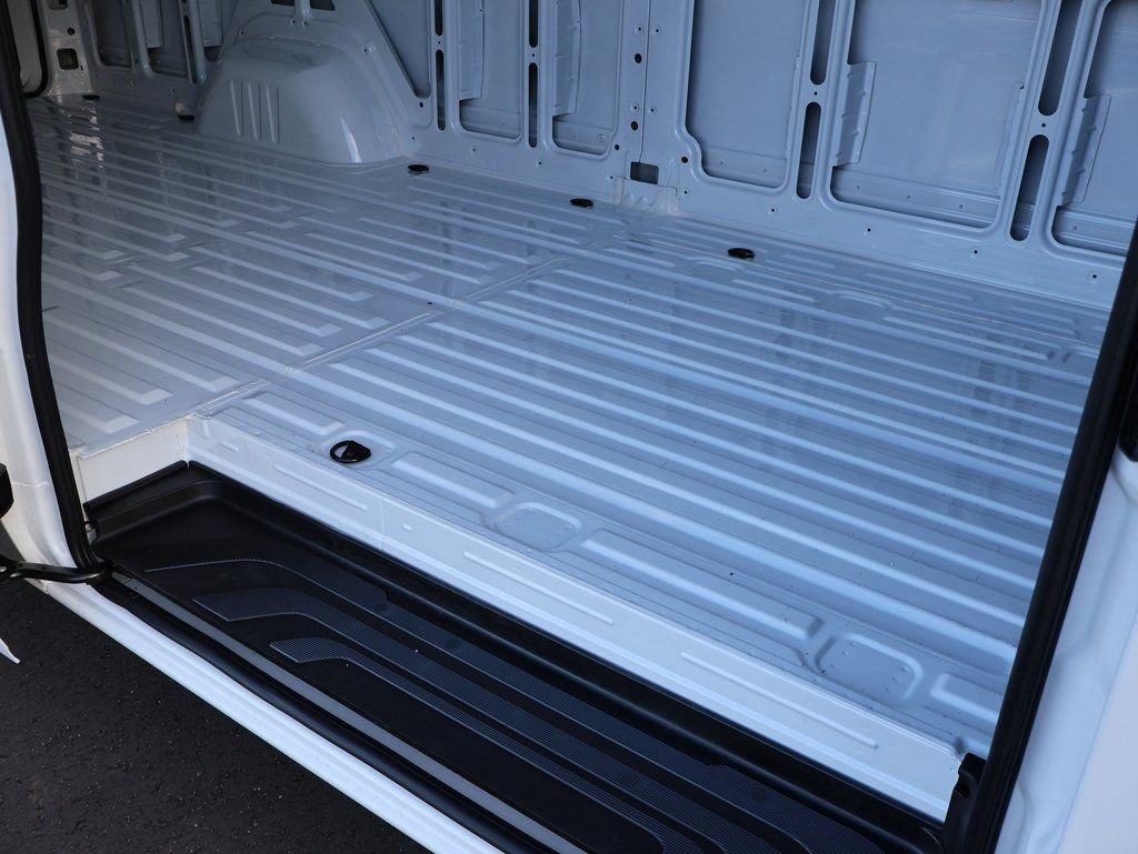 New 2026 Mercedes-Benz Sprinter 2500 image 18