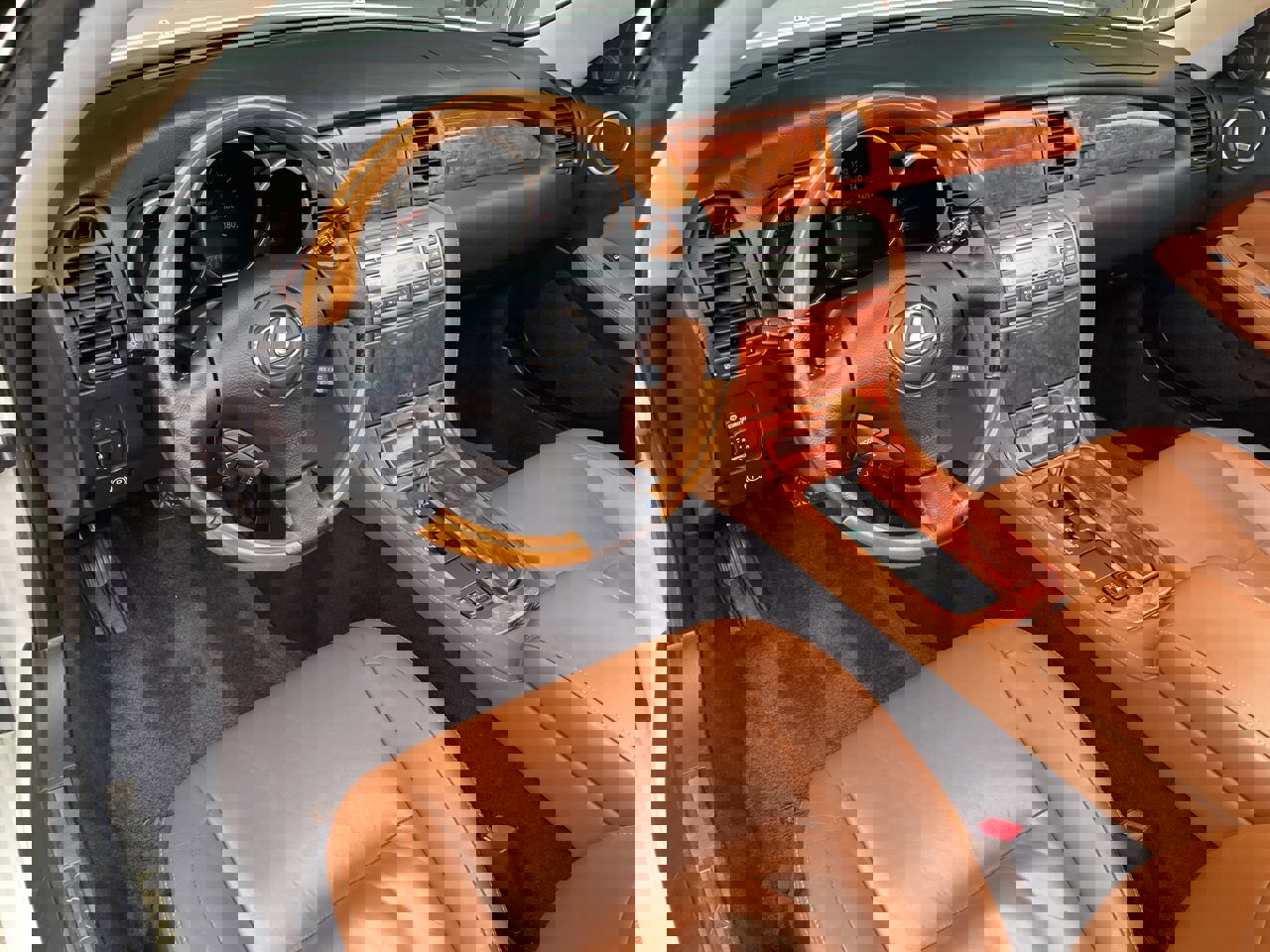 Used 2005 Lexus SC 430 Convertible image 18