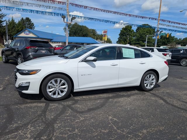 Used 2025 Chevrolet Malibu LT FWD image 4