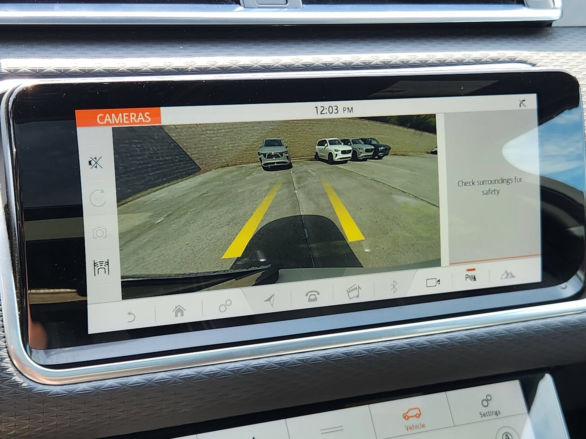 Used 2020 Land Rover Range Rover Velar S AWD/4WD image 25