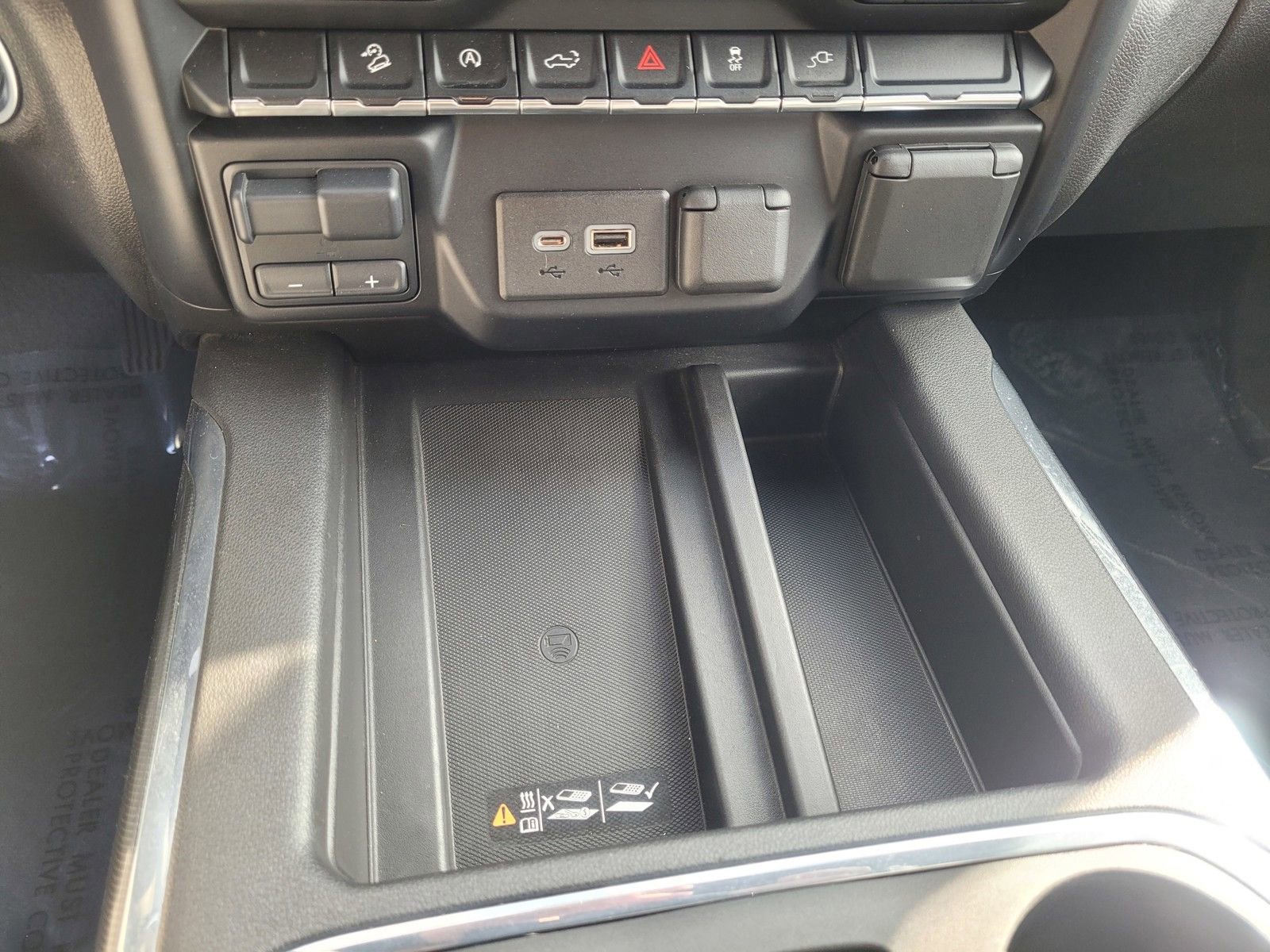 Used 2021 GMC Sierra 1500 AT4 w/ AT4 Preferred Package image 15