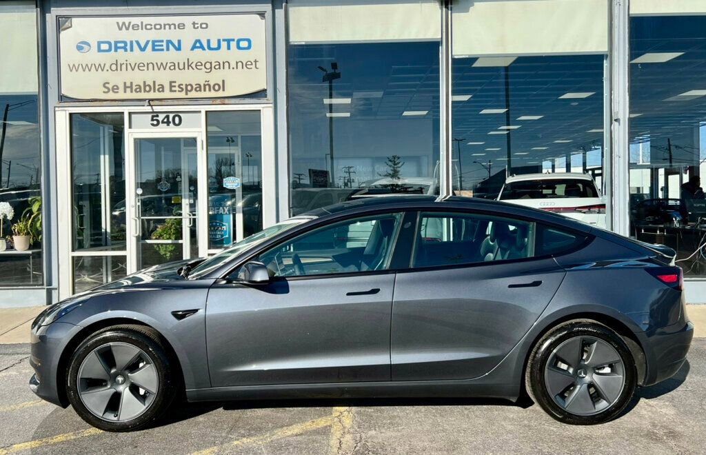 Used 2023 Tesla Model 3 Standard Range image 29