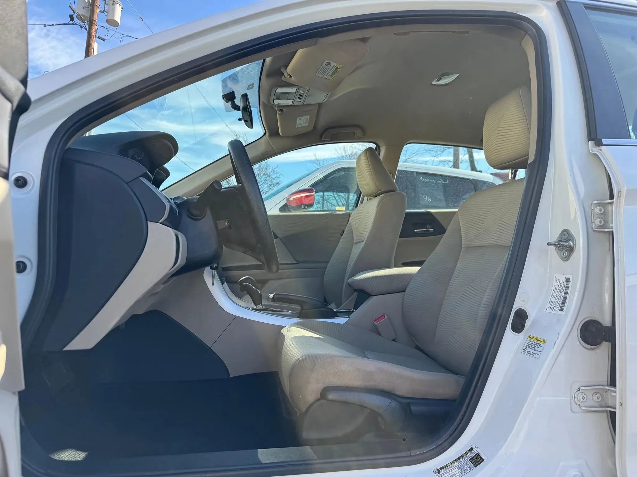 Used 2015 Honda Accord LX image 41