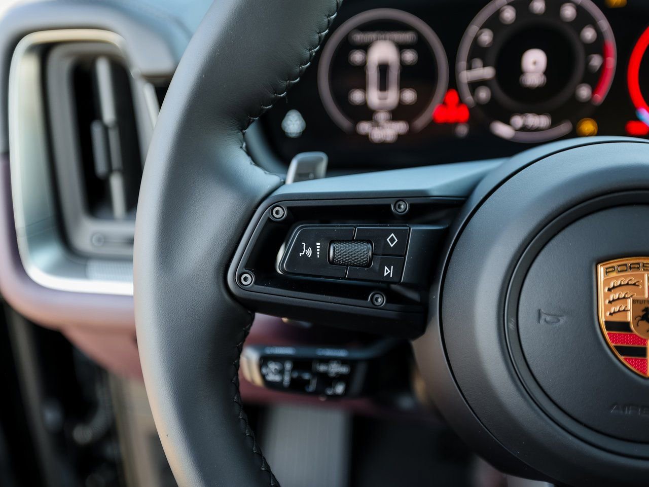 New 2026 Porsche Cayenne Coupe image 17