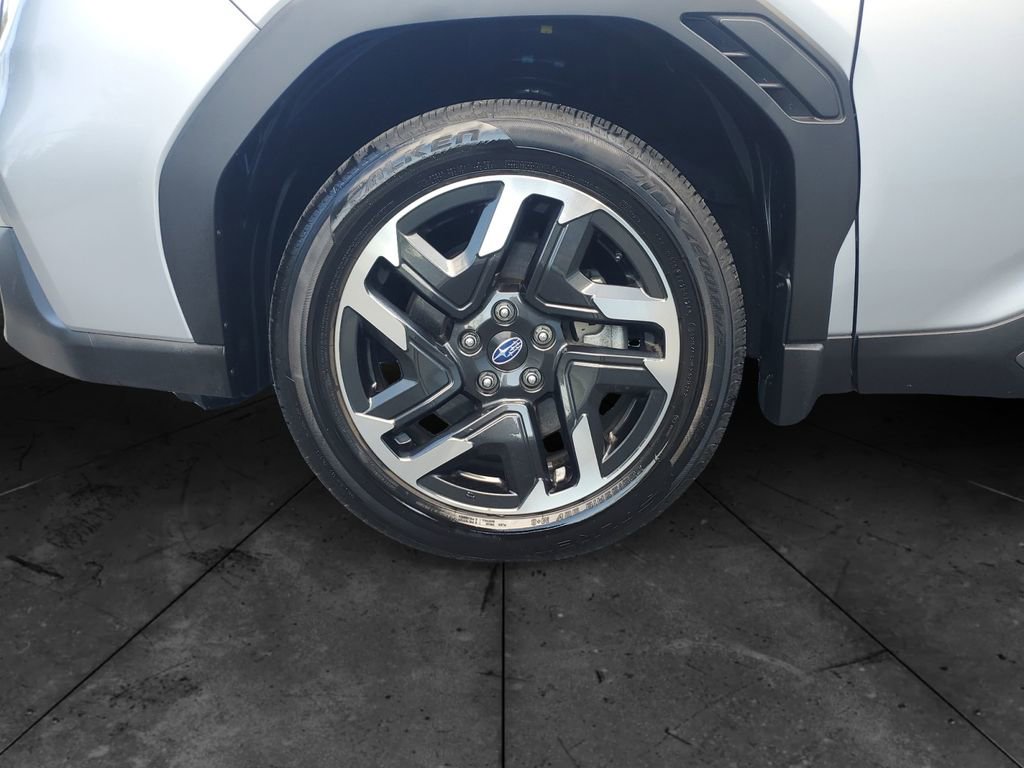 Used 2025 Subaru Forester Limited image 14